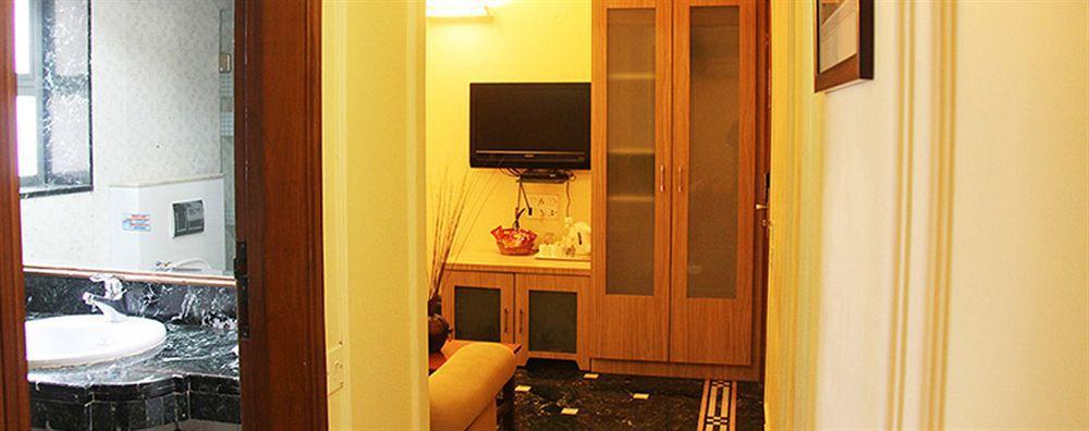 Hiltop Hotel Мумбаї Екстер'єр фото